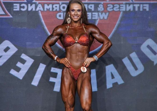 Mariana Senna: disciplina militar, paixão pelo esporte e a ascensão no fisiculturismo