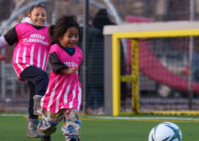 love.fútbol atinge o marco de 100 espaços esportivos em 23 países e reforça impacto global do esporte para o desenvolvimento